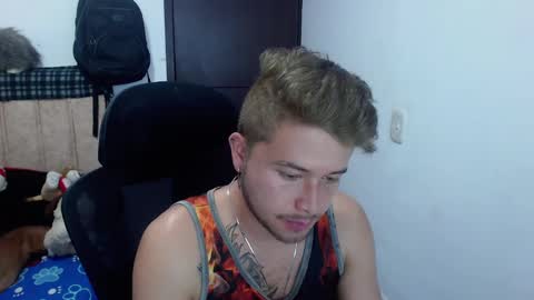 JOHAN independient model online show from October 2025 09:33:01 PM