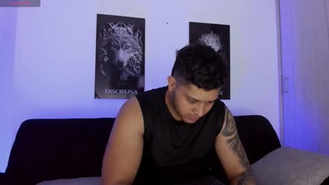 Snapshot of johansmith__ chatting on October 2025 12:33:01 AM Johan Smith online show from October 2025 12:33:01 AM