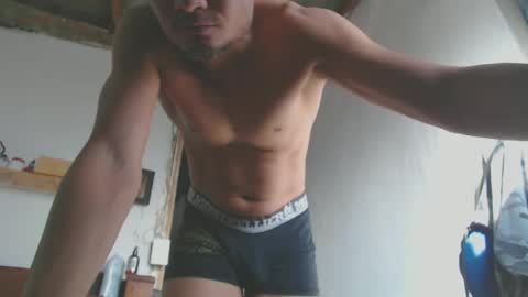 johantorres19 online show from February 2025 01:37:02 PM