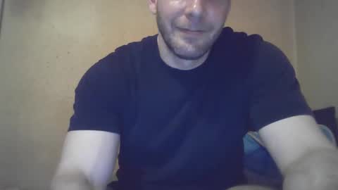 john1212124 online show from September 2025 09:47:02 PM