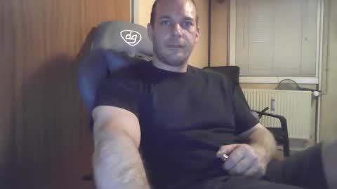 john1212124 online show from September 2025 12:12:01 AM