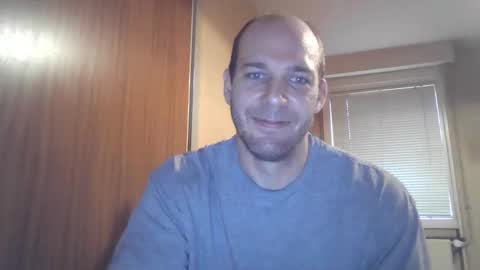 john1212124 online show from September 2025 04:41:01 PM