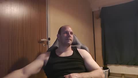 john1212124 online show from October 2025 11:25:02 PM