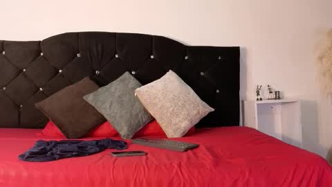 John  online show from November 2025 10:59:01 AM