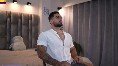 john online show from November 2025 11:59:02 PM