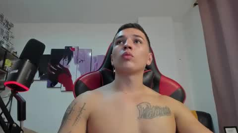 Snapshot of john_s117 chatting on November 2025 12:54:02 AM JOHN online show from November 2025 12:54:02 AM