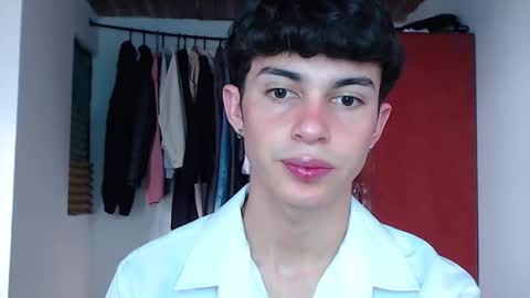 Snapshot of john_vichenso chatting on September 2025 09:48:01 PM John Vichenso online show from September 2025 09:48:01 PM