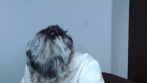 Snapshot of john_vichenso chatting on October 2025 09:50:02 PM John Vichenso online show from October 2025 09:50:02 PM