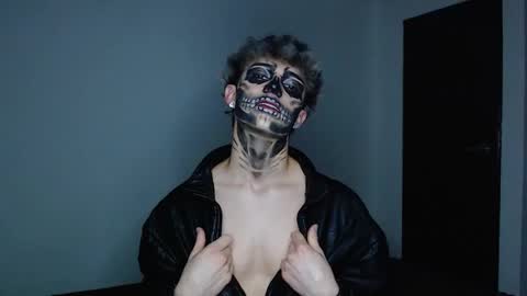 John Vichenso online show from October 2025 12:33:01 AM