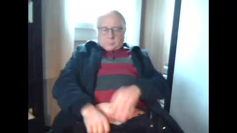 johnjohn6226 online show from February 2026 02:10:01 PM