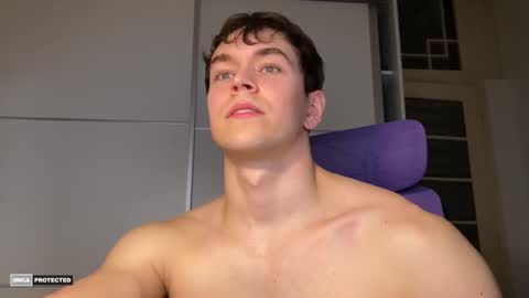 Snapshot of johnnnyhorny chatting on February 2026 07:32:02 PM Johnny online show from February 2026 07:32:02 PM