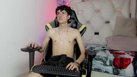 Snapshot of johnny_cagee chatting on October 2025 04:40:01 AM johnny_cagee online show from October 2025 04:40:01 AM