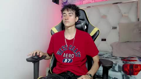Snapshot of johnny_cagee chatting on October 2025 04:41:02 AM johnny_cagee online show from October 2025 04:41:02 AM