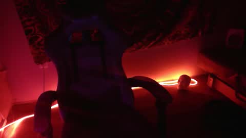 Johnny online show from November 2025 04:47:01 PM