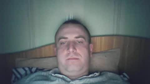 Snapshot of johnoreon chatting on September 2025 06:20:01 PM johnoreon online show from September 2025 06:20:01 PM