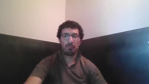 Snapshot of johnparis7575 chatting on May 2026 09:20:01 PM Johnfrench online show from May 2026 09:20:01 PM