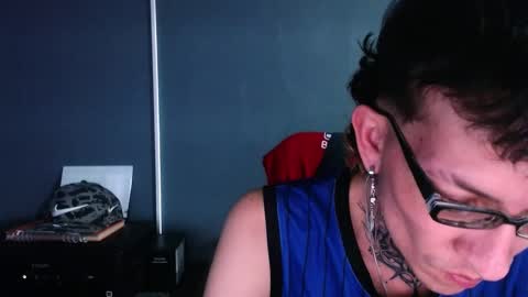 johnsonisaac94  online show from December 2024 08:30:02 AM