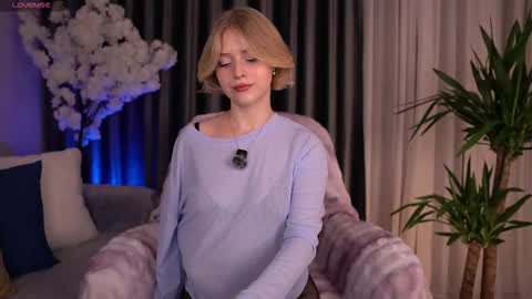 Snapshot of joice_queen chatting on September 2025 02:37:02 AM Paula online show from September 2025 02:37:02 AM