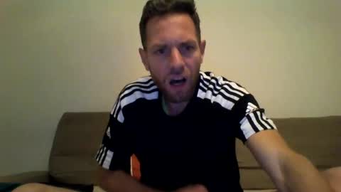 Snapshot of jojo19844 chatting on October 2025 05:58:02 PM jojo19844 online show from October 2025 05:58:02 PM