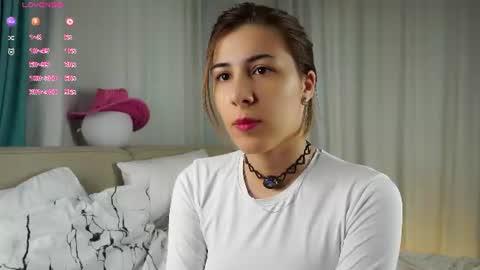 Snapshot of jojojoannaa chatting on July 2026 01:35:01 AM Aurora online show from July 2026 01:35:01 AM