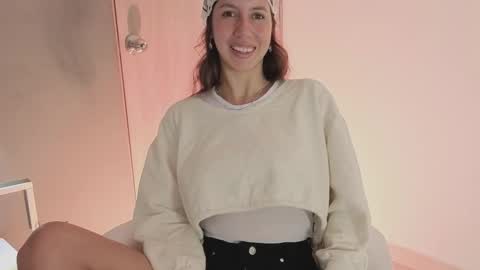 jolie_lov online show from November 2025 01:54:02 PM