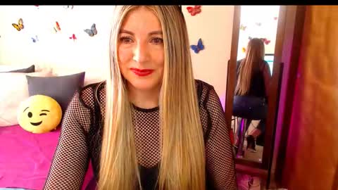 Snapshot of jolie_mature_ chatting on October 2025 09:38:01 PM Jolie Mature online show from October 2025 09:38:01 PM