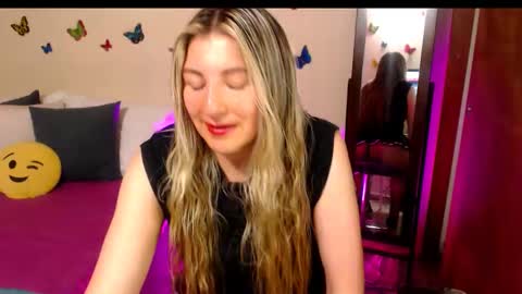 Snapshot of jolie_mature_ chatting on November 2025 11:05:01 PM Jolie Mature online show from November 2025 11:05:01 PM