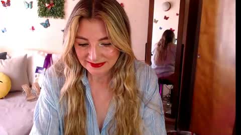 Jolie Mature online show from May 2026 07:44:02 PM