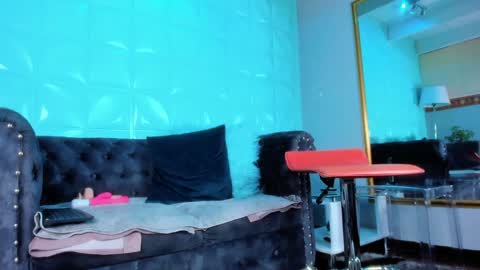 Jolie online show from February 2025 03:52:02 PM