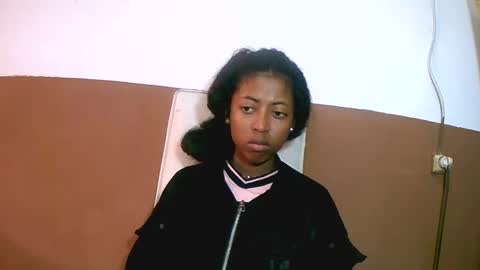 Snapshot of joliekah27 chatting on February 2025 05:05:02 AM joliekah27 online show from February 2025 05:05:02 AM