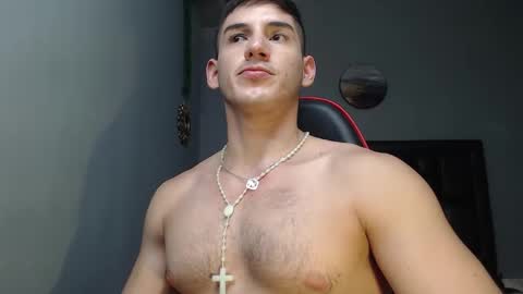 Snapshot of jonathancast08 chatting on January 2025 01:20:01 PM jonathancast08 online show from January 2025 01:20:01 PM