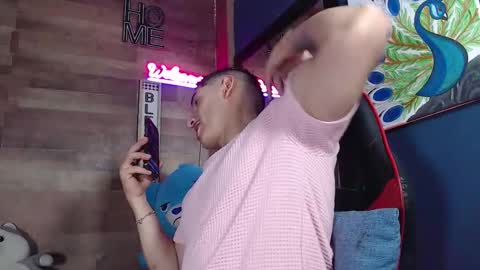 Snapshot of jonathancast08 chatting on October 2025 09:46:01 PM jonathancast08 online show from October 2025 09:46:01 PM