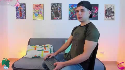 Instagram jonathanfit14 online show from November 2025 08:19:01 PM