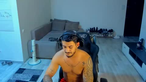 jonnyporn1 online show from October 2025 08:53:02 PM