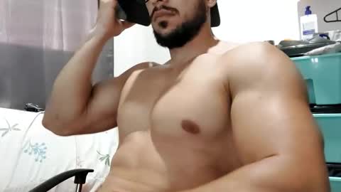 Snapshot of josefit06 chatting on February 2026 05:31:01 PM josefit06 online show from February 2026 05:31:01 PM