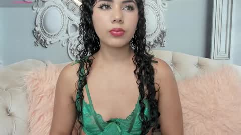 Snapshot of joselyn_sexy_ chatting on January 2025 06:21:01 PM Katalina online show from January 2025 06:21:01 PM