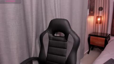 Snapshot of joselyn_sexy_ chatting on March 2025 09:37:01 PM Katalina online show from March 2025 09:37:01 PM