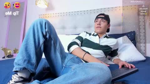 Snapshot of josh_falcon22 chatting on May 2026 04:17:01 AM JOSH online show from May 2026 04:17:01 AM