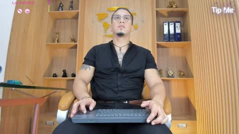 Snapshot of joshmiller___ chatting on June 2026 07:26:02 PM joshmiller___ online show from June 2026 07:26:02 PM