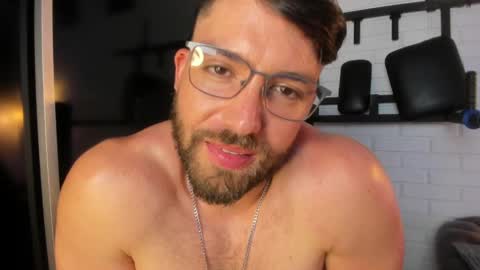 Snapshot of joshualyon chatting on December 2024 02:12:02 AM Joshua The Lion online show from December 2024 02:12:02 AM