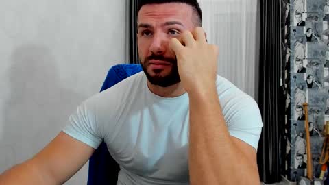 joshuamuscle69 online show from December 2025 02:56:02 PM