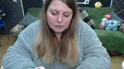 josiesun771 online show from February 2025 10:44:02 AM