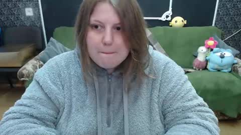 josiesun771 online show from March 2025 01:27:02 PM