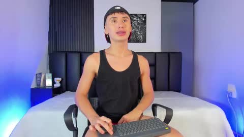 Snapshot of jota_stevensxx chatting on February 2025 02:43:02 PM Jota Stivens online show from February 2025 02:43:02 PM