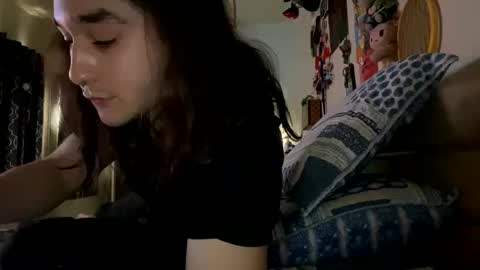 Joy3100 online show from October 2025 09:12:02 PM