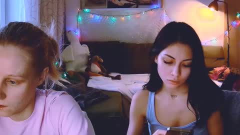 Snapshot of joy_keys chatting on December 2024 11:44:01 AM joy_keys online show from December 2024 11:44:01 AM