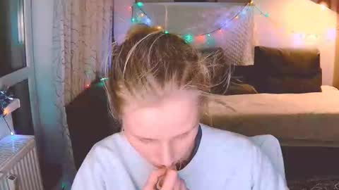 Snapshot of joy_keys chatting on December 2024 08:03:02 PM joy_keys online show from December 2024 08:03:02 PM