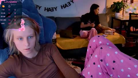 Snapshot of joy_keys chatting on November 2025 05:34:01 PM joy_keys online show from November 2025 05:34:01 PM