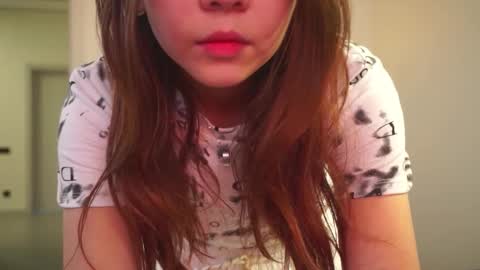 Snapshot of joycelynsiple chatting on November 2025 06:30:02 AM Monica online show from November 2025 06:30:02 AM