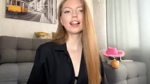Snapshot of joyegeesey chatting on May 2026 07:48:01 AM Bella online show from May 2026 07:48:01 AM